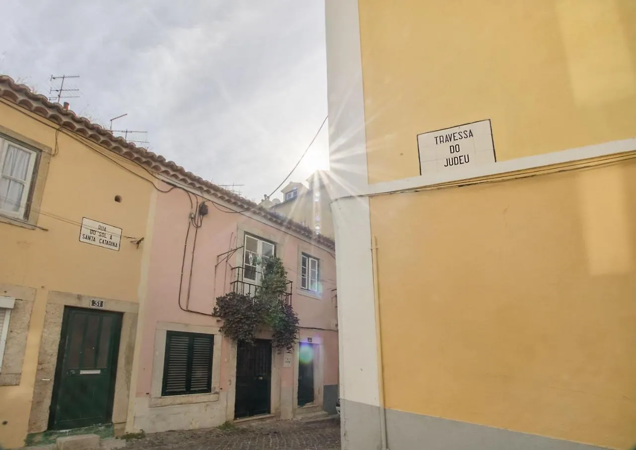 Apartmán Unique And Stylish Flat In Historic Lisboa 0*,  Portugalsko
