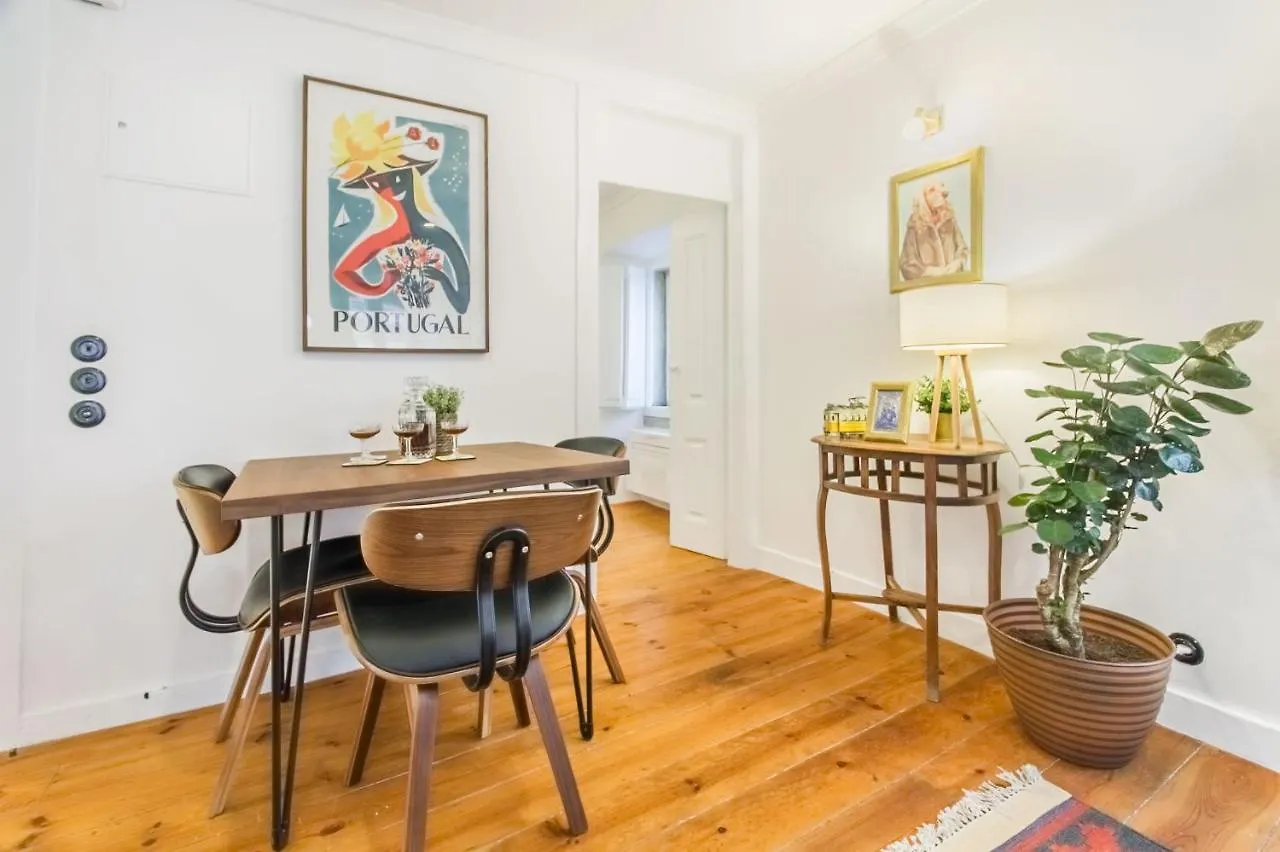 Unique And Stylish Flat In Historic Lisbon Apartment 0*,